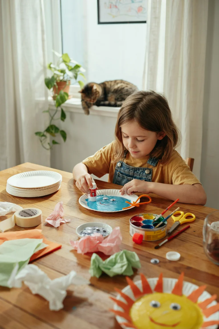 25 Creative Paper Plate Crafts for Kids That Are Easy and Fun