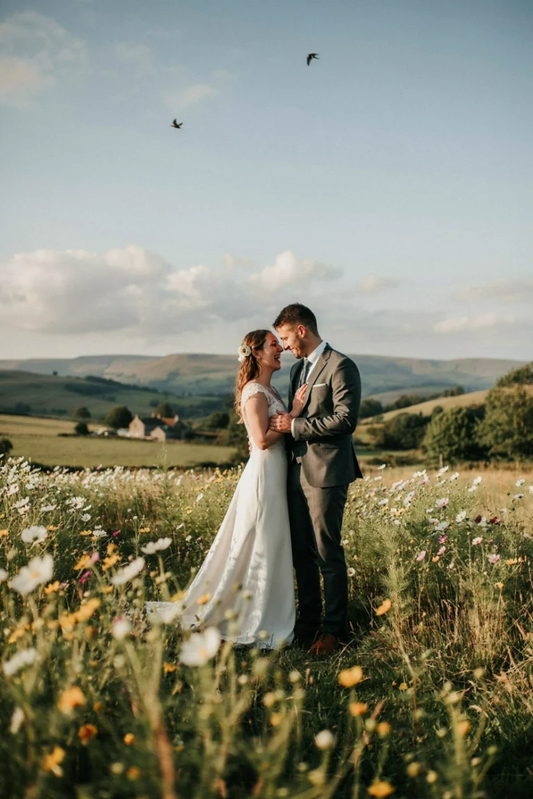 Outdoor Wedding Couple Shoot Ideas for Romantic and Timeless Wedding Photos
